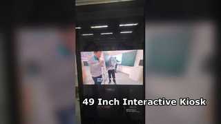 quiosco de 49 pulgadas