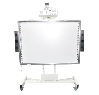 Sala de clase elegante toda en puntos multi interactivos de un de Whiteboard tacto del sistema dual