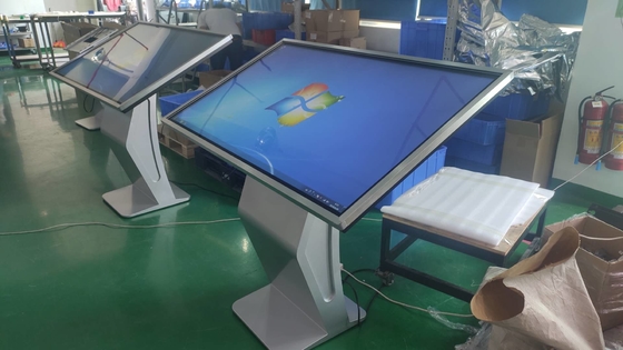 CE FCC LED de 43 pulgadas Display de quiosco de publicidad Interactivo táctil Digital Signage Sistema de ventanas para publicidad empresarial