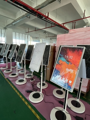 Quiosco de tableta con pantalla táctil interactiva ajustable 50000 horas de servicio y rotación de 180 grados para transformar su negocio y entretenimiento al siguiente nivel