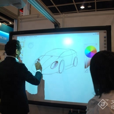Intuitiva de dibujo de pizarra Innovadora pantalla de pizarra con resolución de respuesta de 8ms basada en el proyector