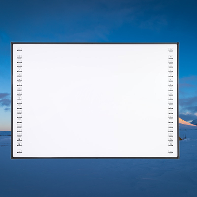 Presentaciones multimedia Tabla de aprendizaje colaborativa multi-toque Revoluciona el aprendizaje con colaboración Condición de almacenamiento Humedad 0%-95% IBoard Tabla blanca interactiva