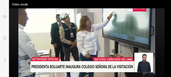 Revolucione sus presentaciones con A73*2 A53*2 CPU LCD Smart Board y 500cd/m2 de brillo