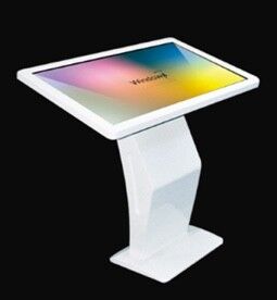 Piso de HD que coloca la exhibición del quiosco de la pantalla táctil de la señalización 3840x2160 LED de Digitaces