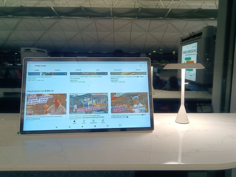 24.5 pulgadas 8GB de RAM Video móvil de reunión con monitor táctil pantalla de escritorio y piso de pie