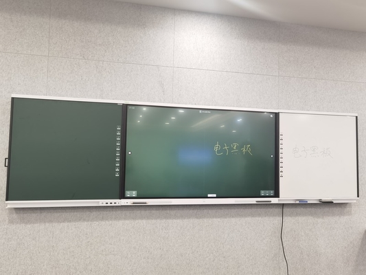 Actualización del sistema Monitor sensible al tacto con actualización remota a través de la red de Internet y preselección de interfaz Sí