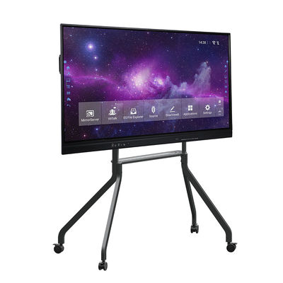 pantalla plana interactiva 4k con todos en un ángulo de visión del ordenador 178
